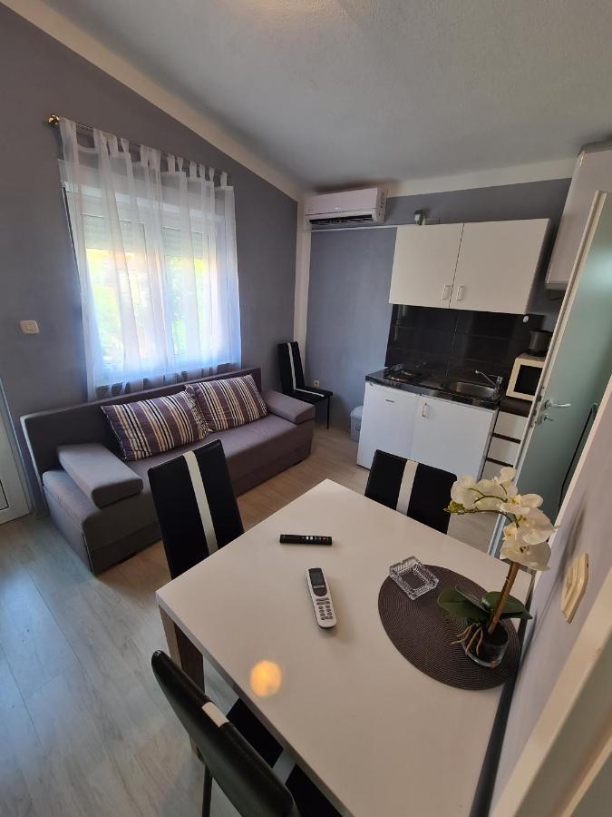 Apartments Lana - 30 M From The Sea Seline Bagian luar foto