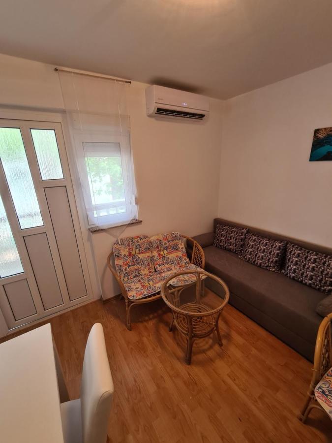 Apartments Lana - 30 M From The Sea Seline Bagian luar foto
